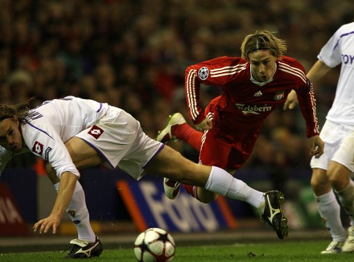 球队逼抢节奏像风暴一样（球队逼抢如狂风骤雨）