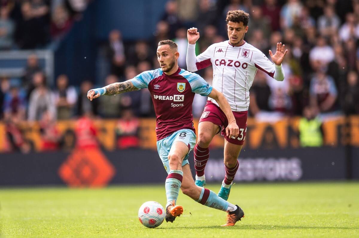 半场战报：西班牙人1-0巴列卡诺，罗伯托-费尔南德斯点射破门（半场速报：西班牙人1-0领先巴列卡诺，罗伯托-费尔南德斯点球命中）