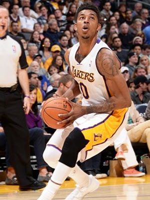 南通队本赛季唯一一场失利就是苏超决赛，此前14战12胜2平（南通队本季唯一败绩来自苏超决赛，前14战12胜2平）